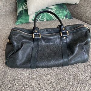 GUCCI AUTHENTIC BLACK HANDBAG